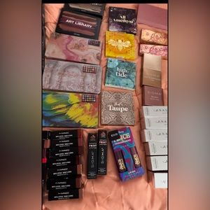 Brand new makeup message for price inquiries serious inquiries only please!